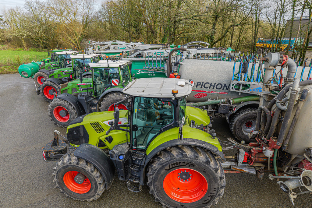 équipée dans grand parc matériel pour les épandages de lisier, l'entreprise répond dans les plus court délais aux besoins de ces clients.