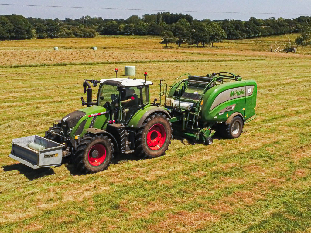 Combiné-Enrubanneur McHale fusion 4, liage film sur film